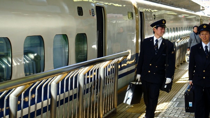 Shinkansen vasúthálózat személyzete, Tokyo JR